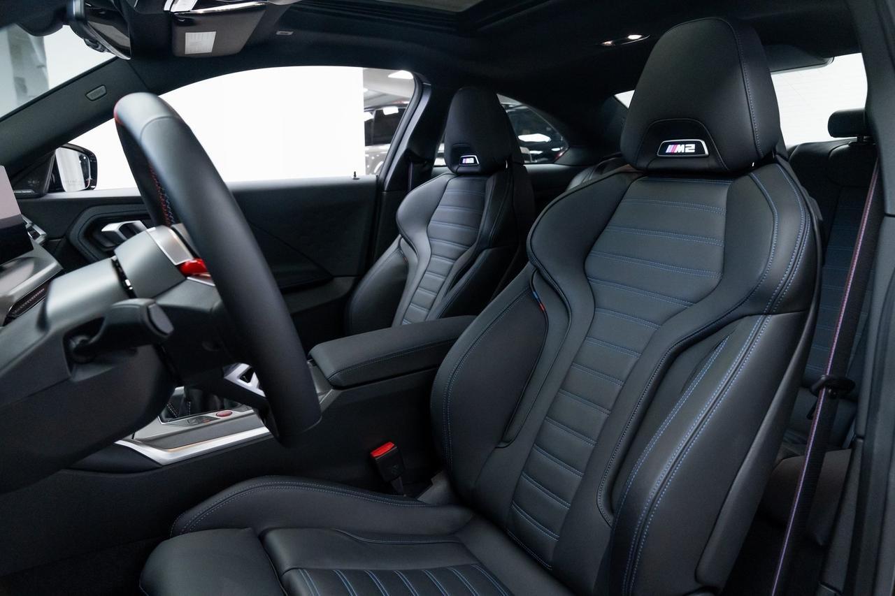 2025 BMW M2 Base 1 Owner Heated Seats Harman/ Kardon Audio Portland OR