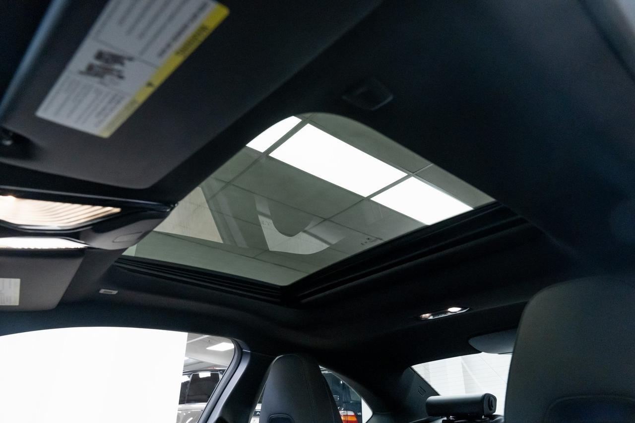 2025 BMW M2 Base 1 Owner Heated Seats Harman/ Kardon Audio Portland OR