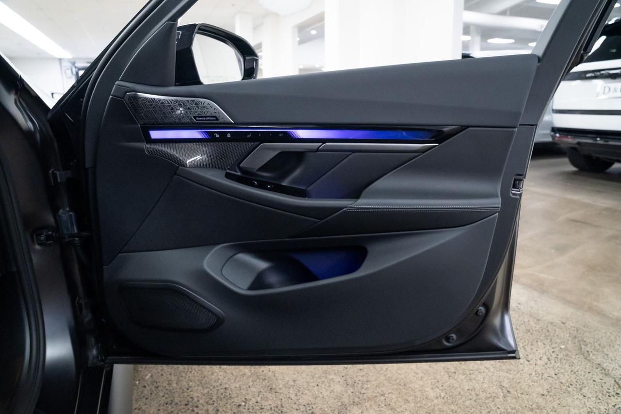 2025 BMW M5 Adaptive Cruise Head-Up Display Portland OR