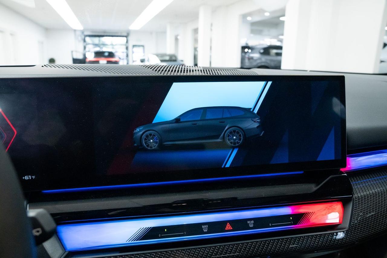 2025 BMW M5 Adaptive Cruise Head-Up Display Portland OR