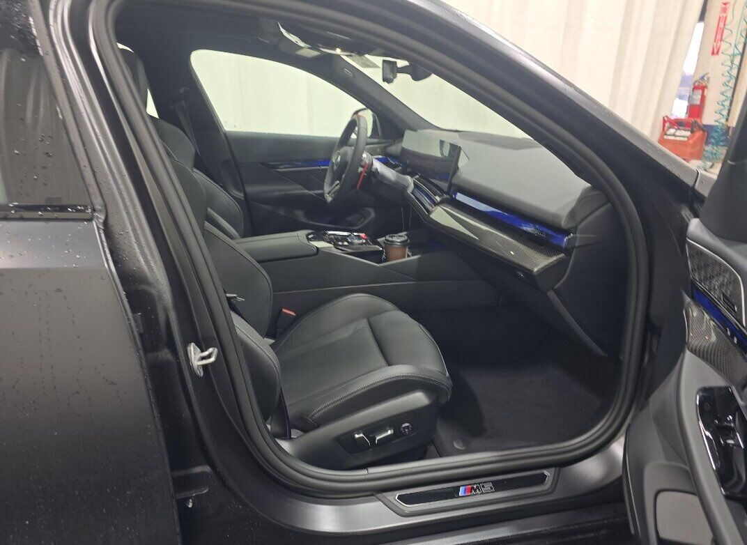 2025 BMW M5 Adaptive Cruise Head-Up Display Portland OR