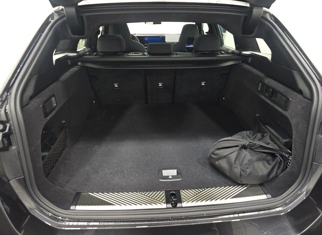 2025 BMW M5 Adaptive Cruise Head-Up Display Portland OR