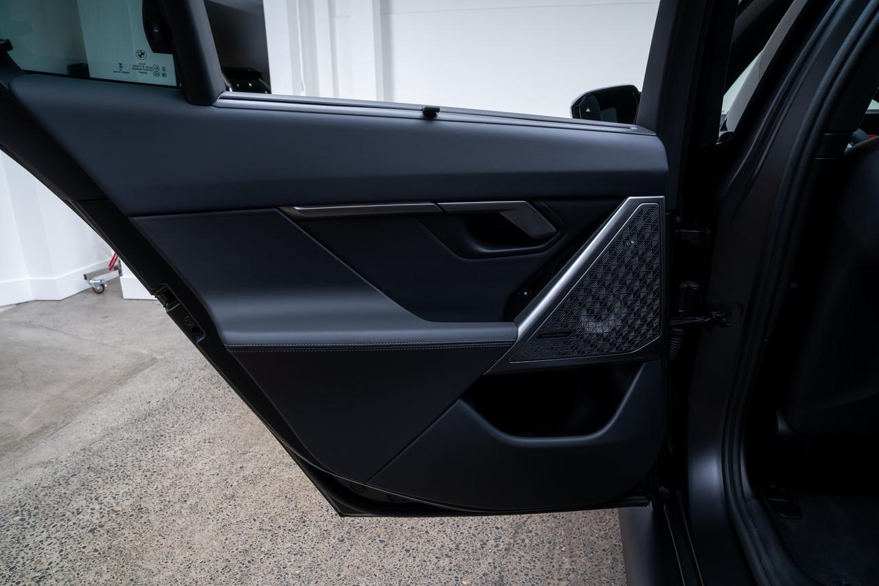 2025 BMW M5 Base 3XX Original Miles / Bowers &amp; Wilkins Audio Portland OR