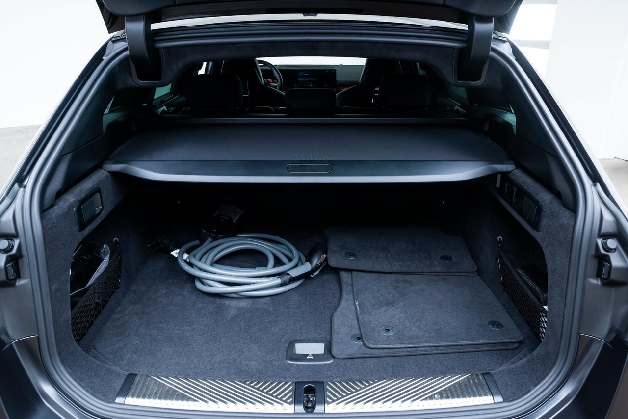 2025 BMW M5 Base 3XX Original Miles / Bowers &amp; Wilkins Audio Portland OR
