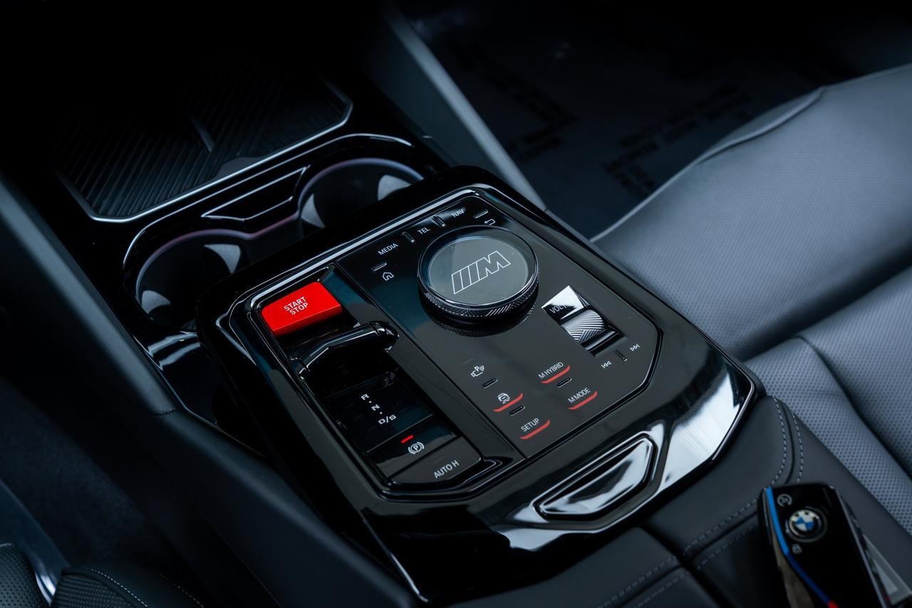 2025 BMW M5 Base 3XX Original Miles / Bowers &amp; Wilkins Surround Sou Portland OR