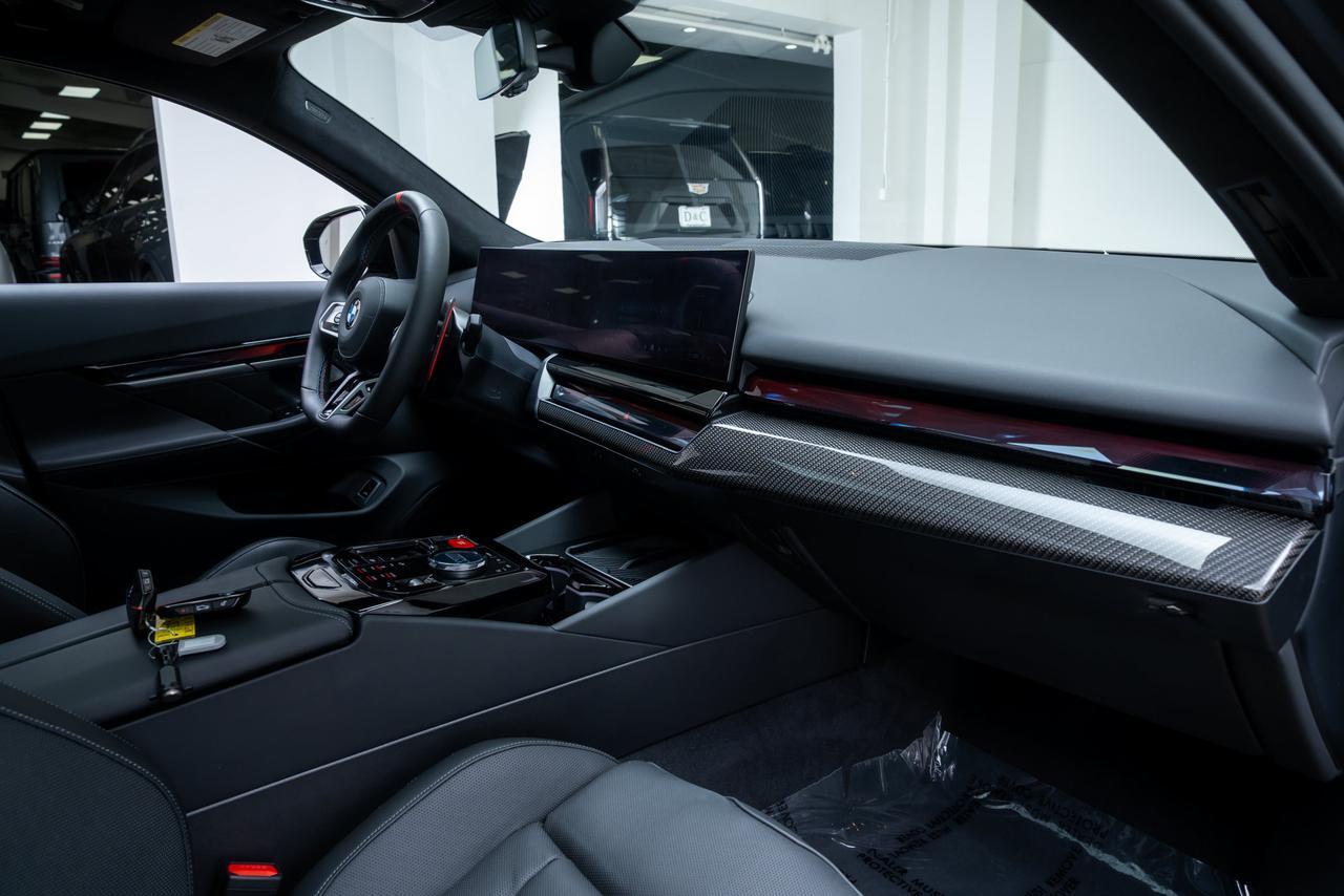 2025 BMW M5 Base 3XX Original Miles / Bowers &amp; Wilkins Surround Sou Portland OR