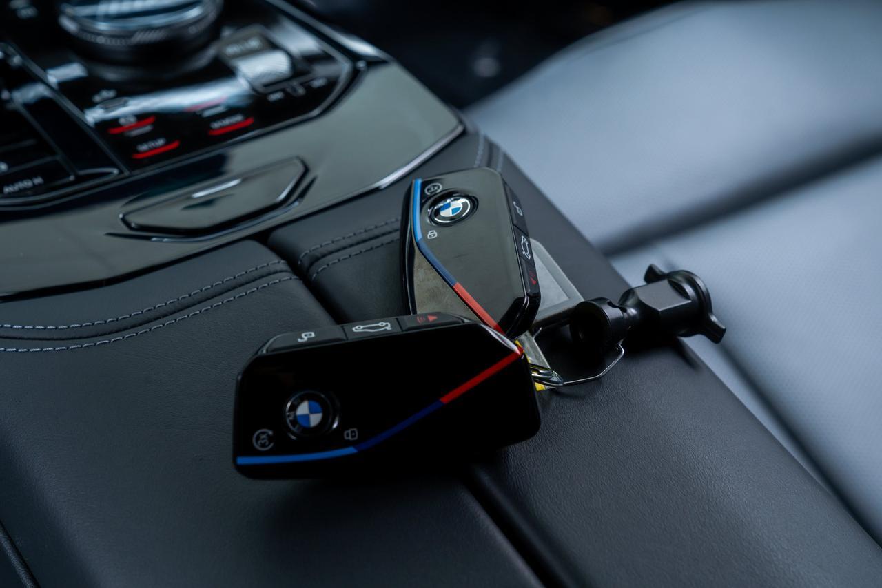 2025 BMW M5 Base 3XX Original Miles / Bowers &amp; Wilkins Surround Sou Portland OR