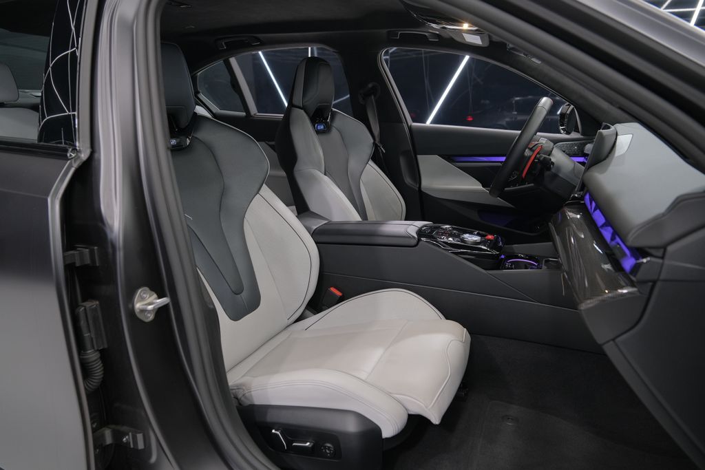 2025 BMW M5 Base Miami FL