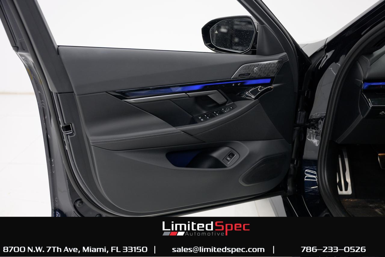 2025 BMW M5 Sedan 4D Miami FL