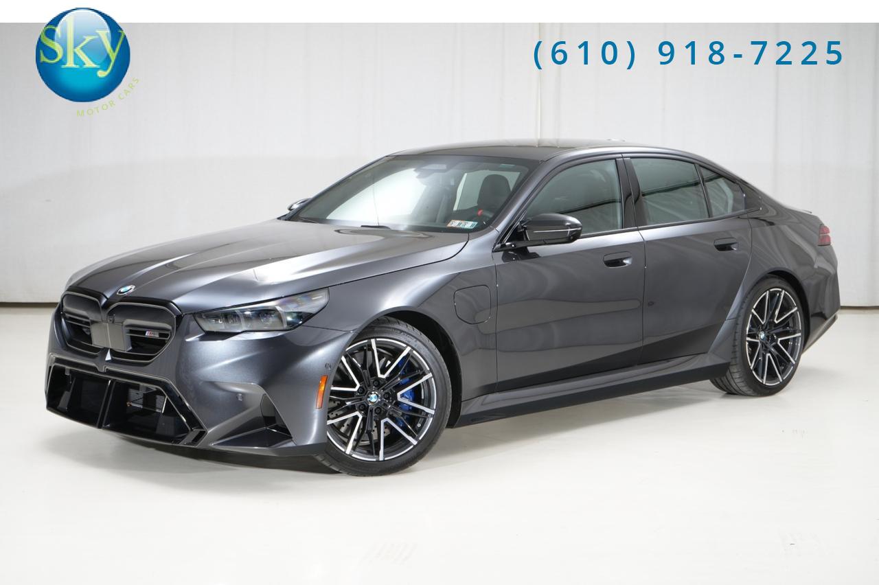 2025 BMW M5 Sedan xDrive AWD Driving Assist Pro & Exec PKGS
