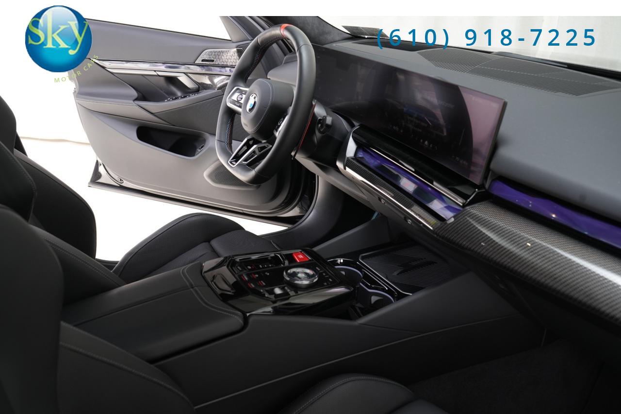 2025 BMW M5 Sedan xDrive AWD Driving Assist Pro & Exec PKGS West Chester PA