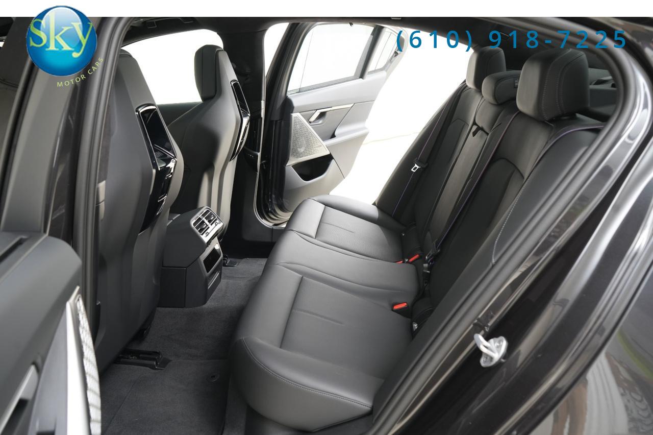 2025 BMW M5 Sedan xDrive AWD Driving Assist Pro & Exec PKGS West Chester PA