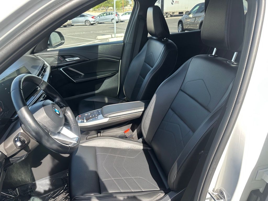 2025 BMW X1 xDrive28i