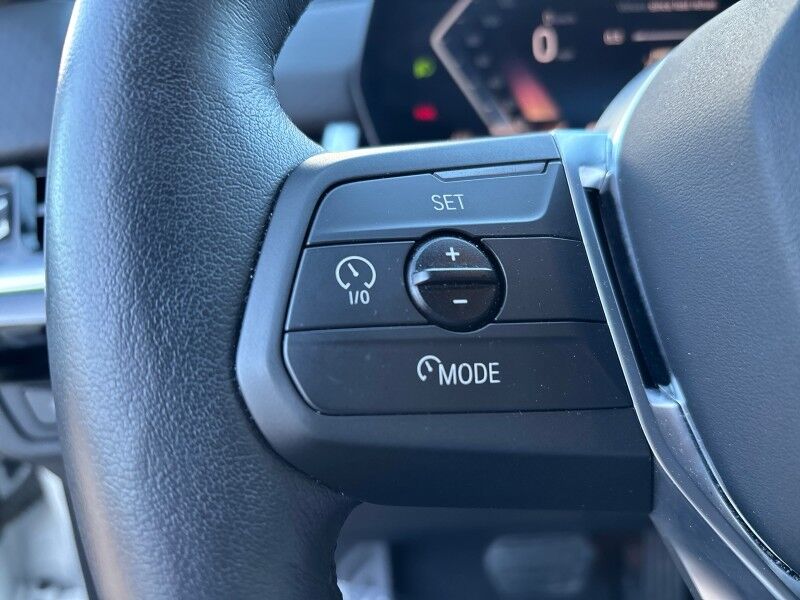 2025 BMW X2 xDrive28i w/CONVENIENCE PKG. PANO SUNROOF Seffner FL