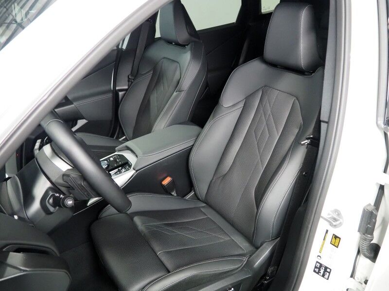 2025 BMW X3 xDrive30 AWD *M SPORT PKG, HEADS-UP DISPLAY, NAVIGATION, ADAPTIVE CRUISE, SAFETY ALERTS, 360 CAMERAS, PANO SKY LOUNGE ROOF, CLIMATE SEATS, HEATED STEERING, REMOTE START, WIRELESS CHARGING, ANDROID & APPLE Round Rock TX