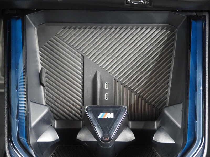 2025 BMW X3 xDrive30 AWD *M SPORT PKG, HEADS-UP DISPLAY, NAVIGATION, ADAPTIVE CRUISE, SAFETY ALERTS, 360 CAMERAS, PANO SKY LOUNGE ROOF, CLIMATE SEATS, HEATED STEERING, REMOTE START, WIRELESS CHARGING, ANDROID & APPLE Round Rock TX