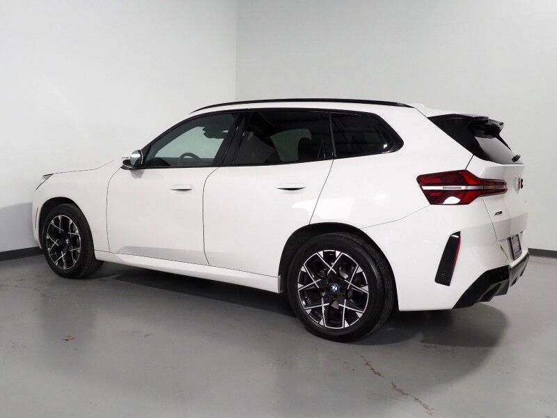 2025 BMW X3 xDrive30 AWD *M SPORT PKG, HEADS-UP DISPLAY, NAVIGATION, ADAPTIVE CRUISE, SAFETY ALERTS, 360 CAMERAS, PANO SKY LOUNGE ROOF, CLIMATE SEATS, HEATED STEERING, REMOTE START, WIRELESS CHARGING, ANDROID & APPLE Round Rock TX