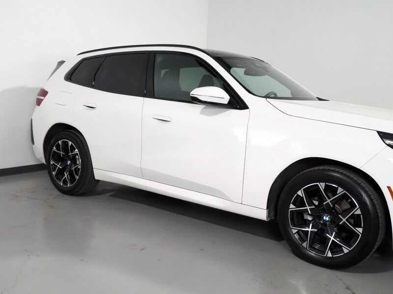 2025 BMW X3 xDrive30 AWD *M SPORT PKG, HEADS-UP DISPLAY, NAVIGATION, ADAPTIVE CRUISE, SAFETY ALERTS, 360 CAMERAS, PANO SKY LOUNGE ROOF, CLIMATE SEATS, HEATED STEERING, REMOTE START, WIRELESS CHARGING, ANDROID & APPLE Round Rock TX