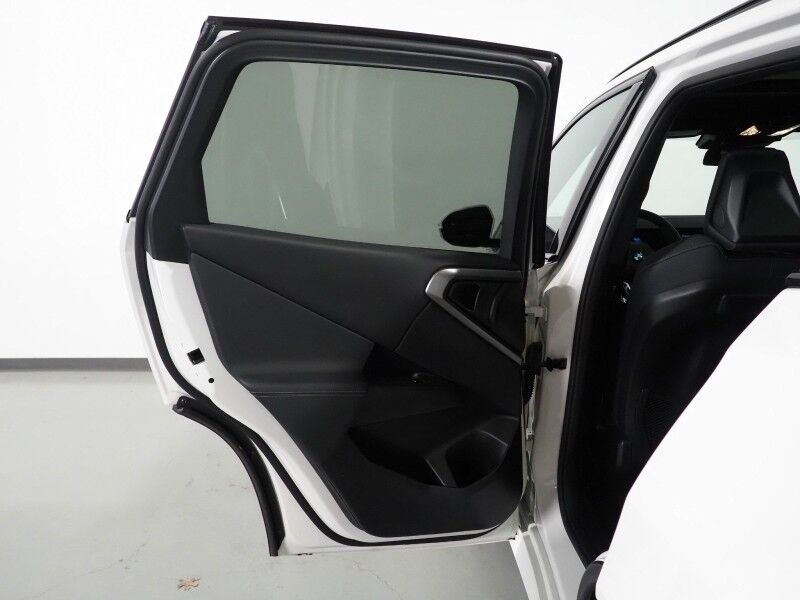 2025 BMW X3 xDrive30 AWD *M SPORT PKG, HEADS-UP DISPLAY, NAVIGATION, ADAPTIVE CRUISE, SAFETY ALERTS, 360 CAMERAS, PANO SKY LOUNGE ROOF, CLIMATE SEATS, HEATED STEERING, REMOTE START, WIRELESS CHARGING, ANDROID & APPLE Round Rock TX