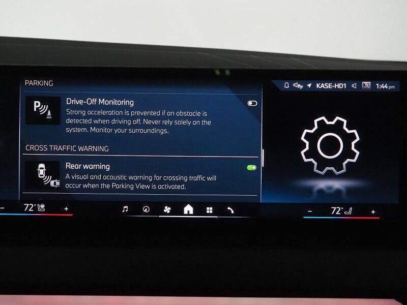 2025 BMW X3 xDrive30 AWD *M SPORT PKG, HEADS-UP DISPLAY, NAVIGATION, ADAPTIVE CRUISE, SAFETY ALERTS, 360 CAMERAS, PANO SKY LOUNGE ROOF, CLIMATE SEATS, HEATED STEERING, REMOTE START, WIRELESS CHARGING, ANDROID & APPLE Round Rock TX