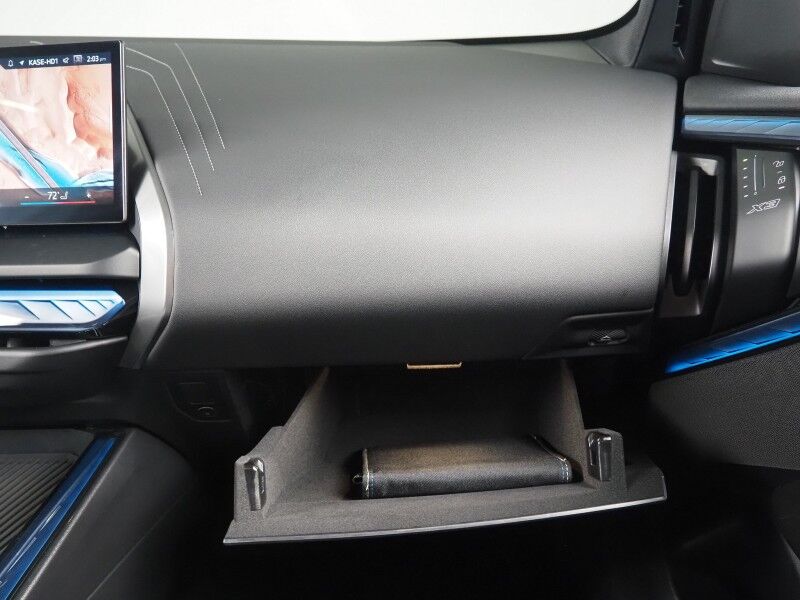 2025 BMW X3 xDrive30 AWD *M SPORT PKG, HEADS-UP DISPLAY, NAVIGATION, ADAPTIVE CRUISE, SAFETY ALERTS, 360 CAMERAS, PANO SKY LOUNGE ROOF, CLIMATE SEATS, HEATED STEERING, REMOTE START, WIRELESS CHARGING, ANDROID & APPLE Round Rock TX