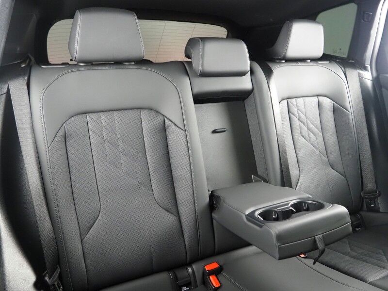 2025 BMW X3 xDrive30 AWD *M SPORT PKG, HEADS-UP DISPLAY, NAVIGATION, ADAPTIVE CRUISE, SAFETY ALERTS, 360 CAMERAS, PANO SKY LOUNGE ROOF, CLIMATE SEATS, HEATED STEERING, REMOTE START, WIRELESS CHARGING, ANDROID & APPLE Round Rock TX