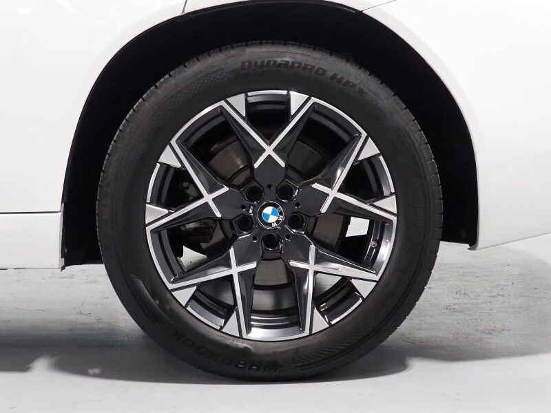 2025 BMW X3 xDrive30 AWD *M SPORT PKG, HEADS-UP DISPLAY, NAVIGATION, ADAPTIVE CRUISE, SAFETY ALERTS, 360 CAMERAS, PANO SKY LOUNGE ROOF, CLIMATE SEATS, HEATED STEERING, REMOTE START, WIRELESS CHARGING, ANDROID & APPLE Round Rock TX