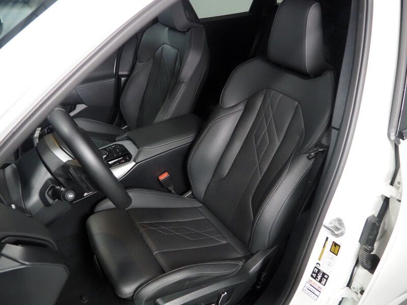 2025 BMW X3 xDrive30 AWD *M SPORT PKG, HEADS-UP DISPLAY, NAVIGATION, ADAPTIVE CRUISE, SAFETY ALERTS, 360 CAMERAS, PANO SKY LOUNGE ROOF, CLIMATE SEATS, HEATED STEERING, REMOTE START, WIRELESS CHARGING, ANDROID & APPLE Round Rock TX