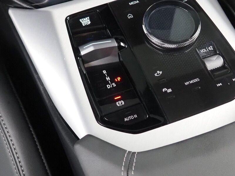 2025 BMW X3 xDrive30 AWD *M SPORT PKG, HEADS-UP DISPLAY, NAVIGATION, ADAPTIVE CRUISE, SAFETY ALERTS, 360 CAMERAS, PANO SKY LOUNGE ROOF, CLIMATE SEATS, HEATED STEERING, REMOTE START, WIRELESS CHARGING, ANDROID & APPLE Round Rock TX