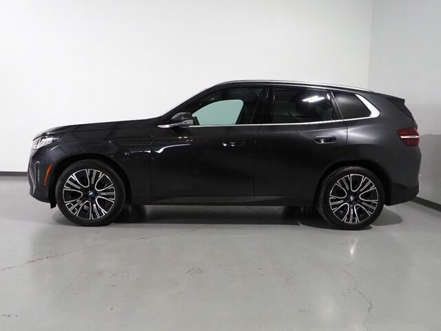 2025 BMW X3 xDrive30i AWD *HEADS-UP DISPLAY, NAVIGATION, ADAPTIVE CRUISE, SAFETY ALERTS, PARKING ASSIST, 360 CAMERAS, PANO SKY LOUNGE ROOF, LEATHER, CLIMATE SEATS, HEATED STEERING, REMOTE START, WIRELESS CHARGING, ANDROID & APPLE Round Rock TX