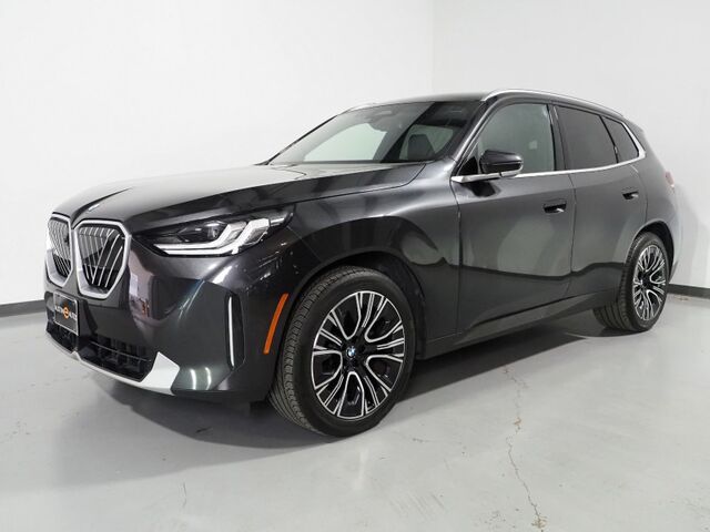 2025 BMW X3 xDrive30i AWD *HEADS-UP DISPLAY, NAVIGATION, ADAPTIVE CRUISE, SAFETY ALERTS, PARKING ASSIST, 360 CAMERAS, PANO SKY LOUNGE ROOF, LEATHER, CLIMATE SEATS, HEATED STEERING, REMOTE START, WIRELESS CHARGING, ANDROID & APPLE Round Rock TX