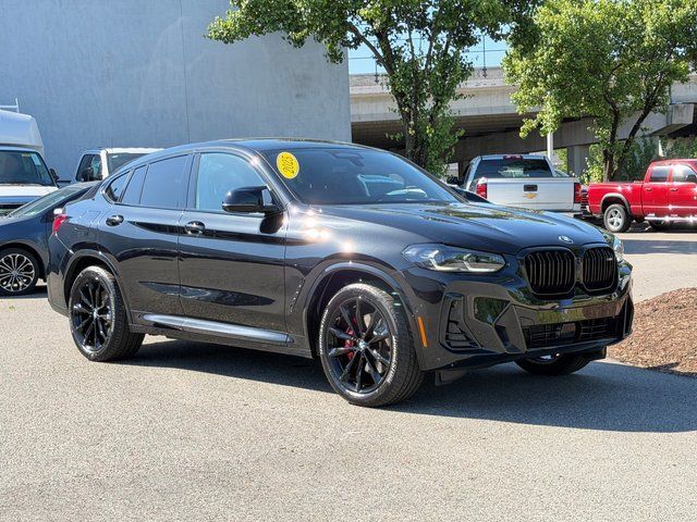 2025 BMW X4 M40i