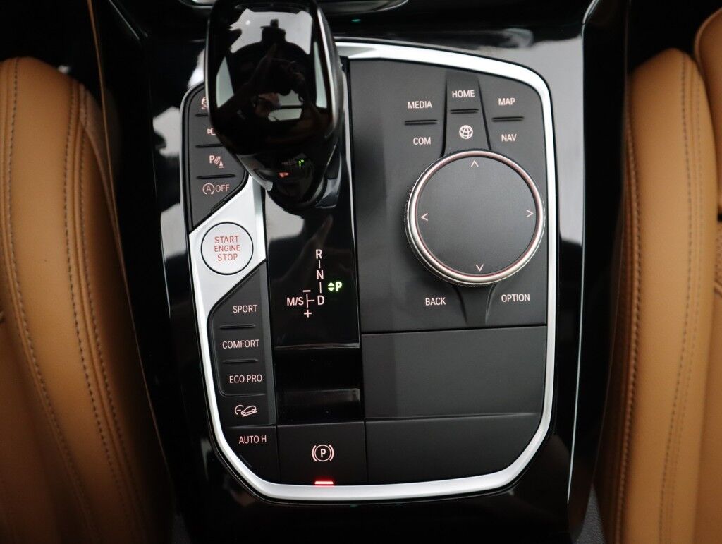 2025 BMW X4 xDrive30i Coupe M-Sport w/Premium/Parking Assist Maumee OH