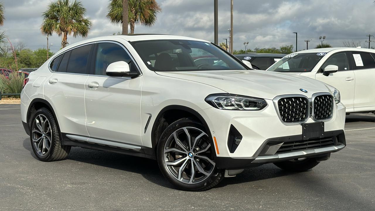 2025 BMW X4 xDrive30i