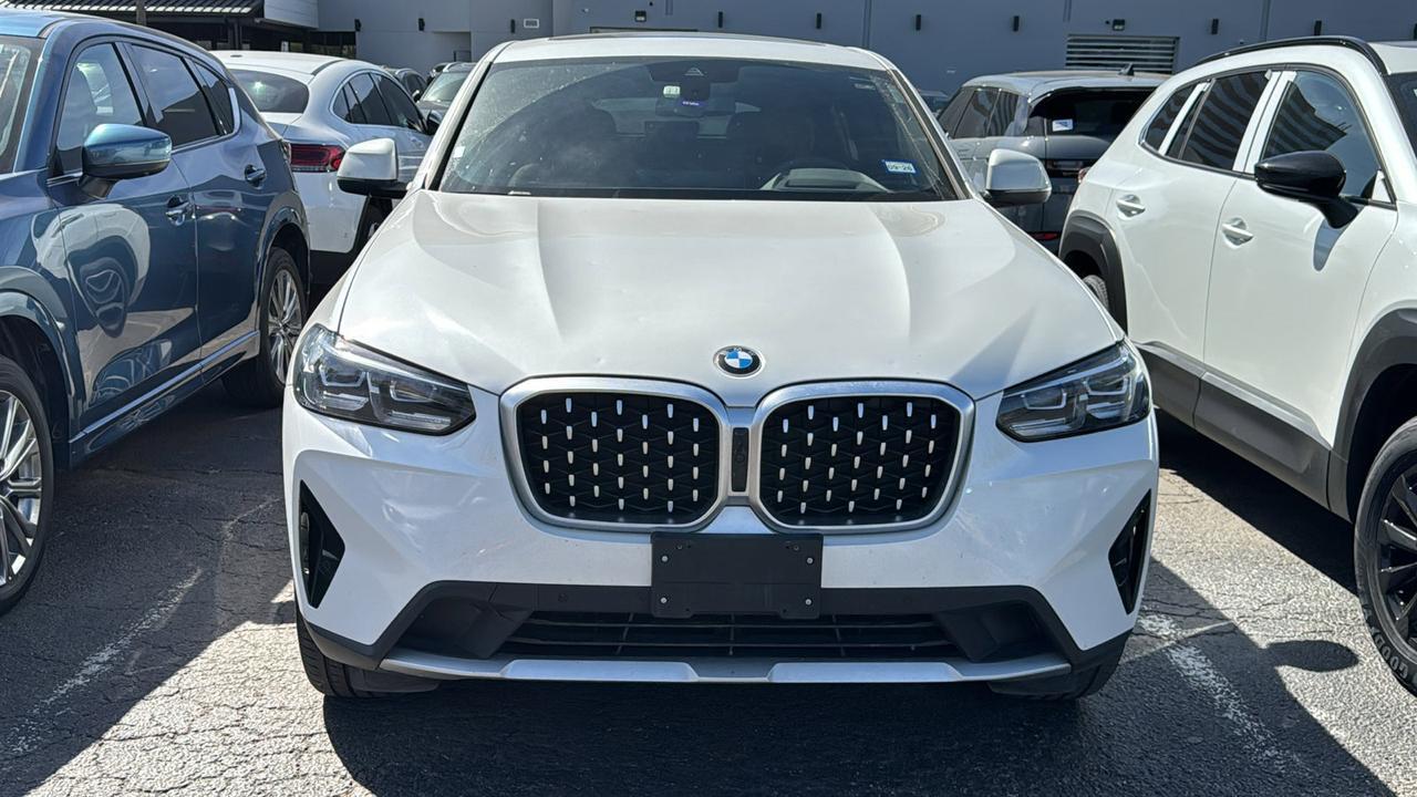 2025 BMW X4 xDrive30i