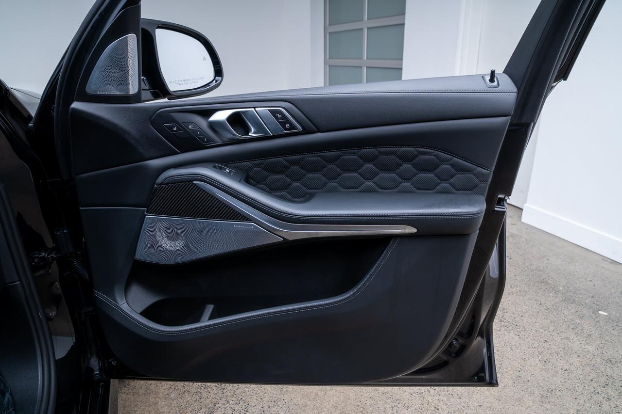 2025 BMW X5 M Competition Driving Assist Pro Package / Bowers &amp; Wilkins Audi Portland OR