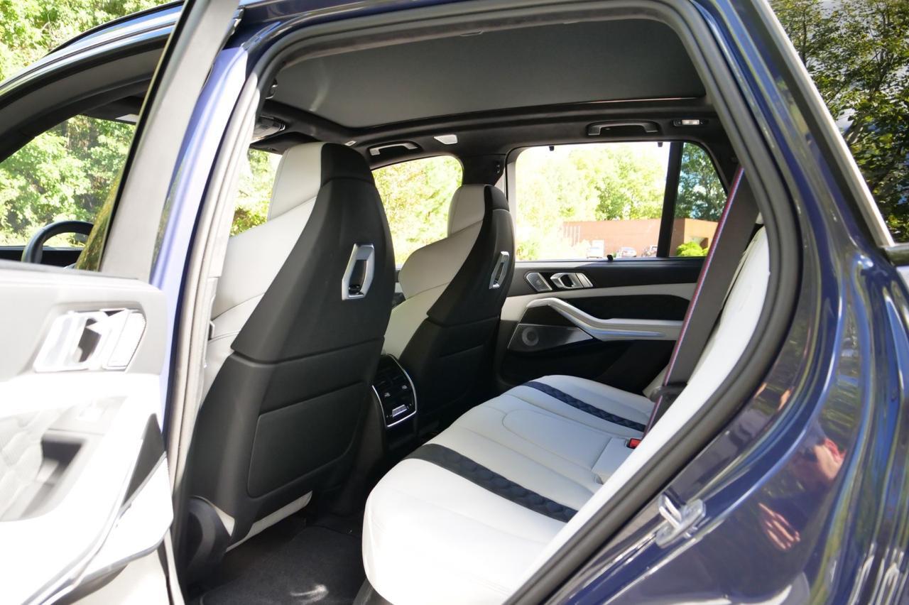 2025 BMW X5 M Competition / Executive Package / Bowers & Wilkins Sound! Lincolnton NC