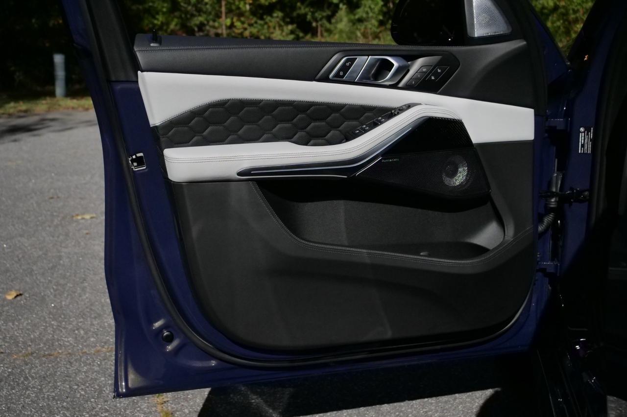 2025 BMW X5 M Competition / Executive Package / Bowers & Wilkins Sound! Lincolnton NC