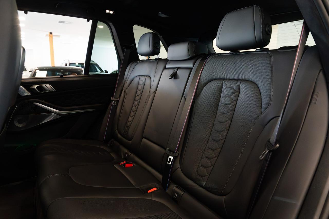 2025 BMW X5 M Competition Gladstone OR