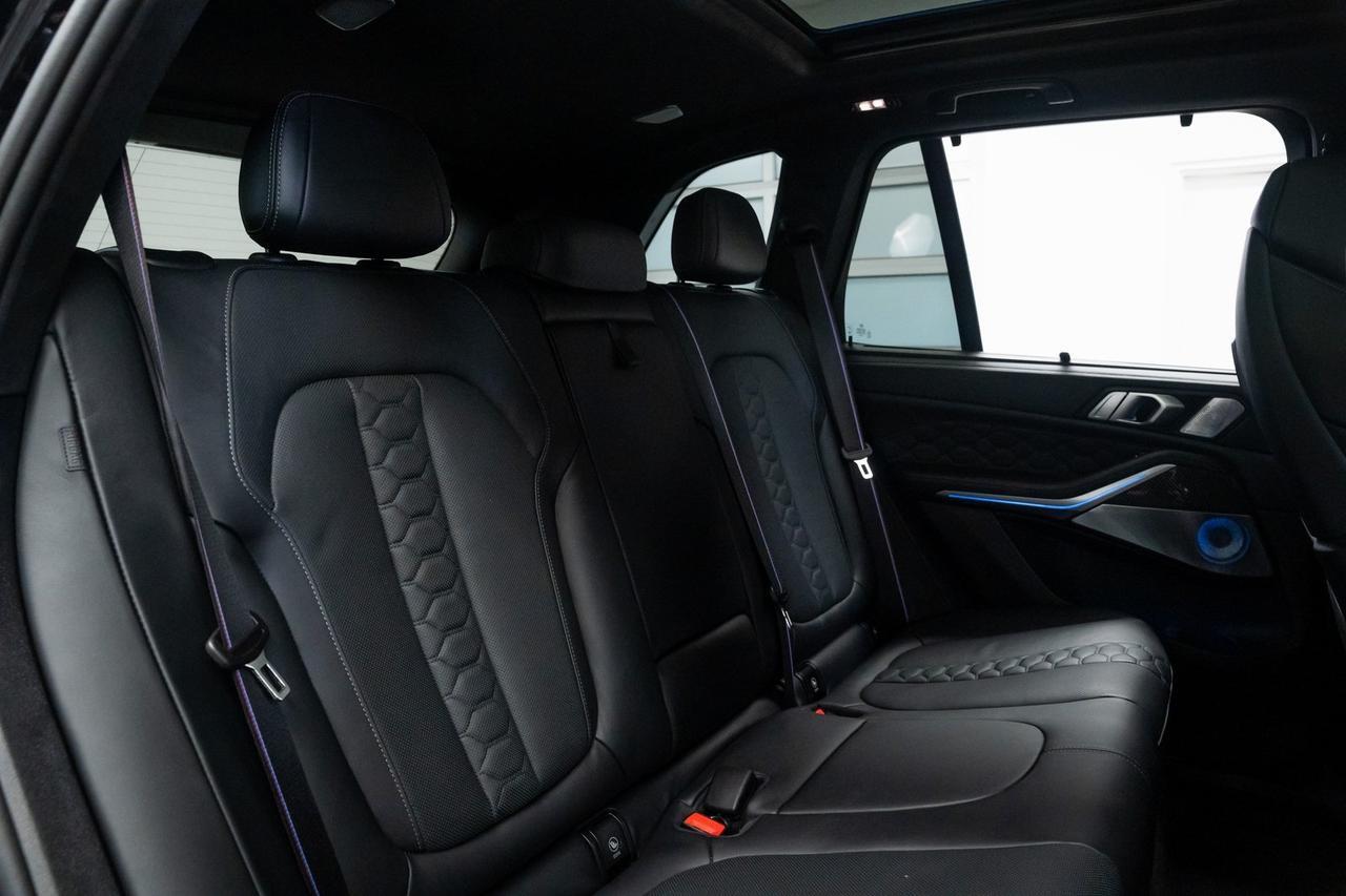 2025 BMW X5 M Competition Vented Seats Bowers &amp; Wilkins Audio Portland OR
