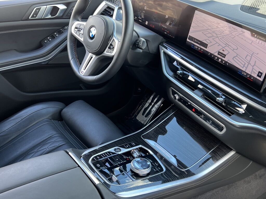 2025 Bmw X5 M60i photo 32