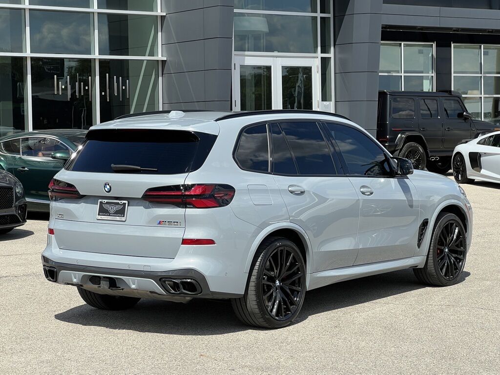 2025 Bmw X5 M60i photo 2