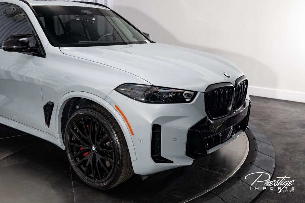 2025 BMW X5 M60i