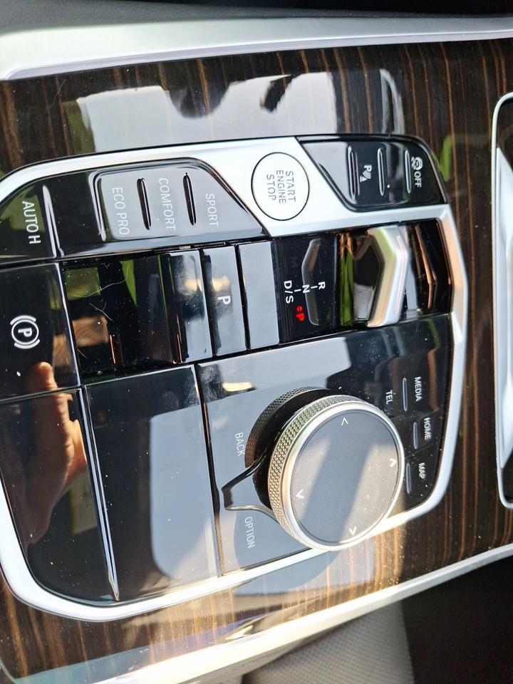 2025 BMW X5 sDrive40i Hurst TX