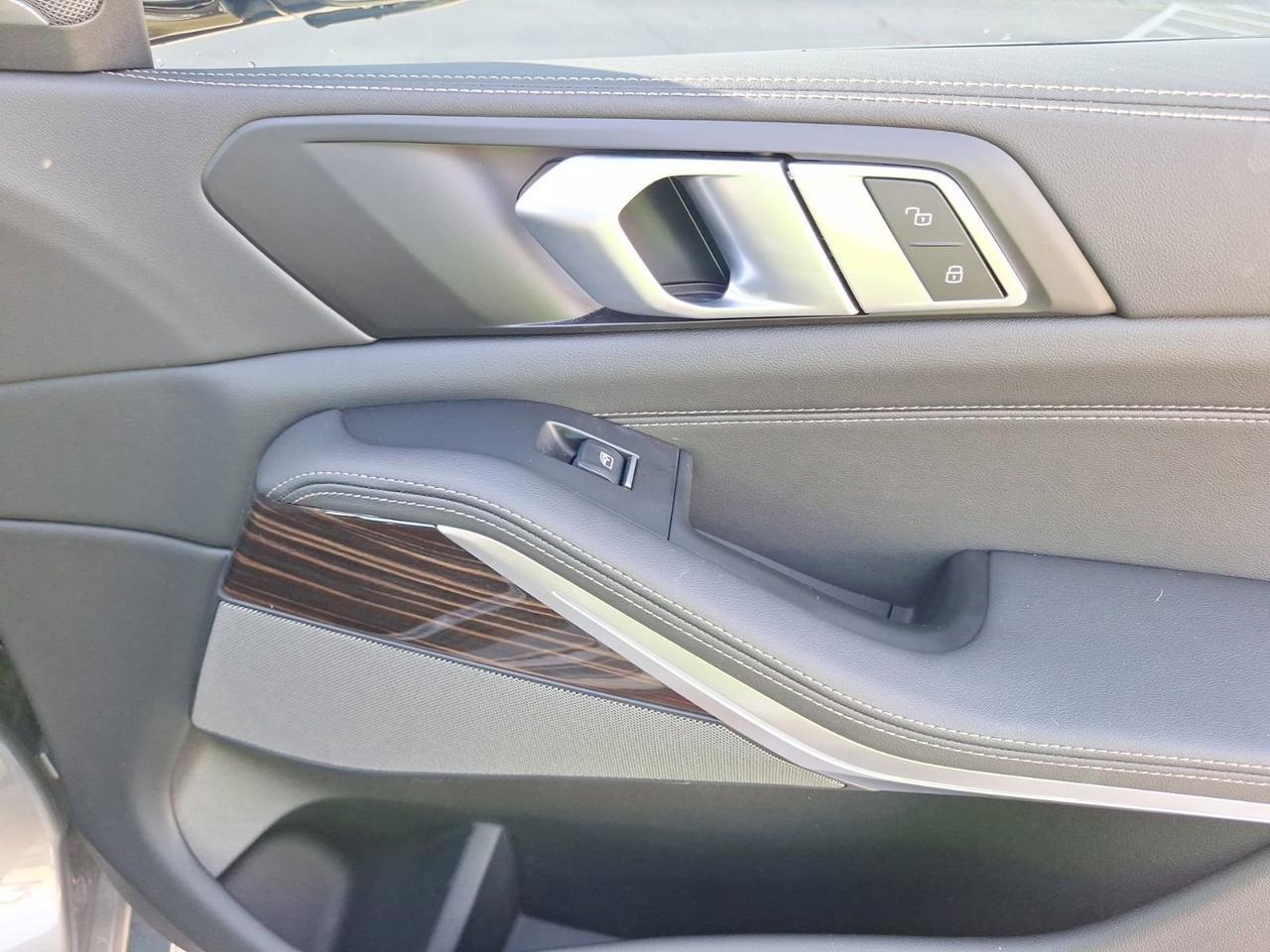 2025 BMW X5 sDrive40i Hurst TX