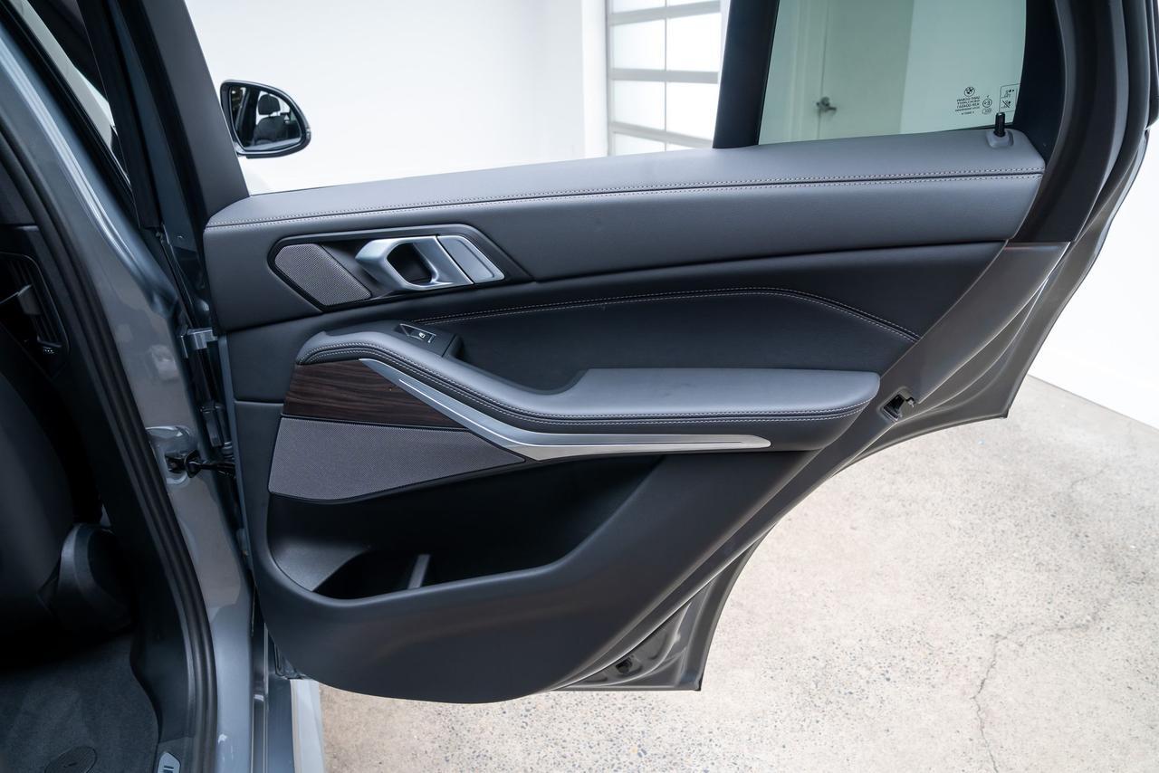 2025 BMW X5 xDrive40i Head-Up Display Harman Kardon Sound Portland OR