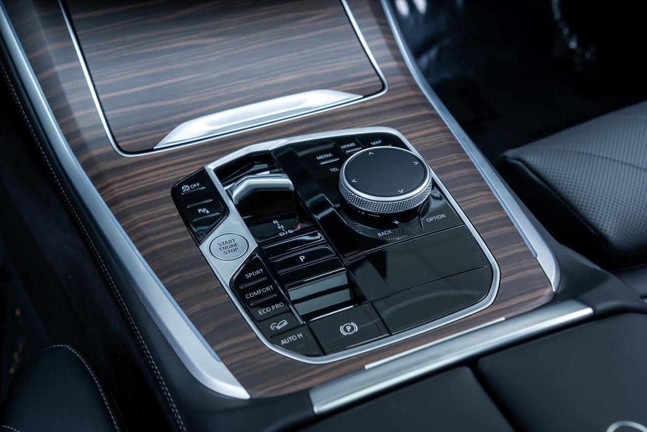 2025 BMW X5 xDrive40i Head-Up Display Harman Kardon Sound Portland OR