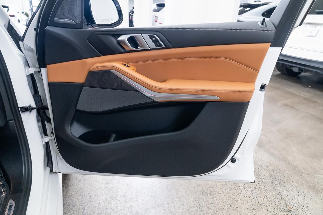 2025 BMW X5 xDrive50e 1 Owner Vented Seats Harman/ Kardon Audio Portland OR