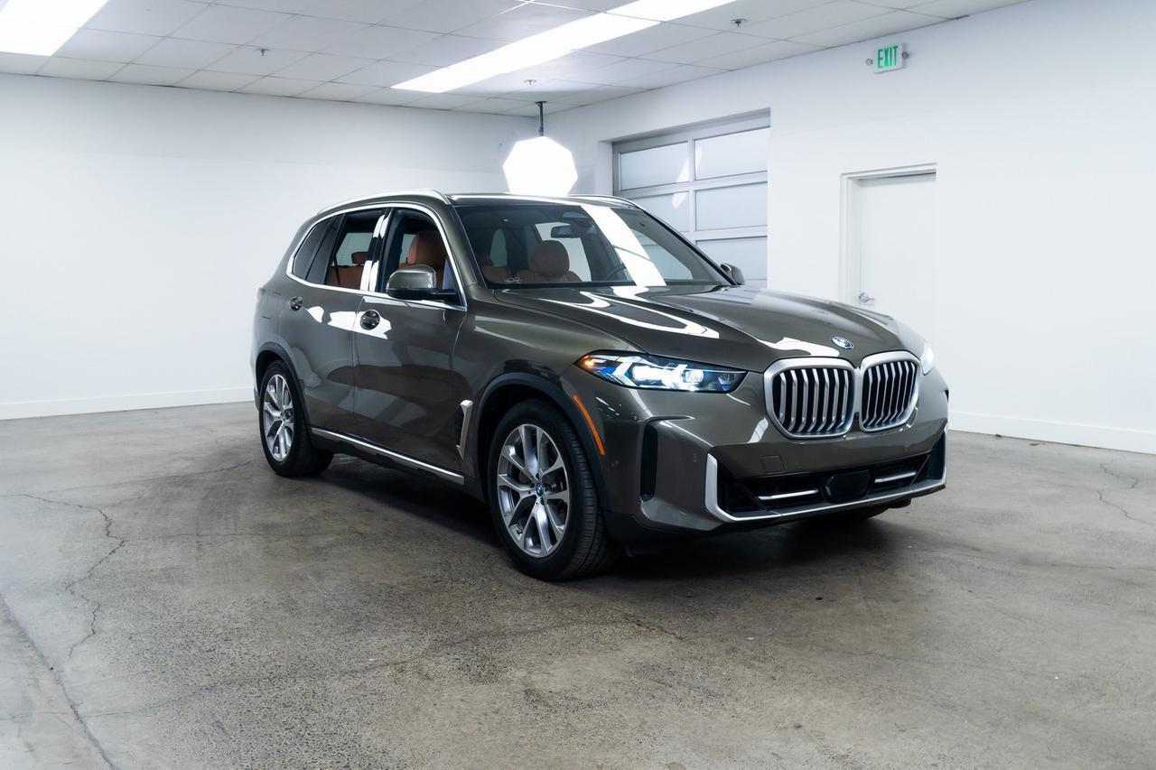 2025 BMW X5 xDrive50e Heated Seats Harman/ Kardon Audio Panoramic Moonro Portland OR