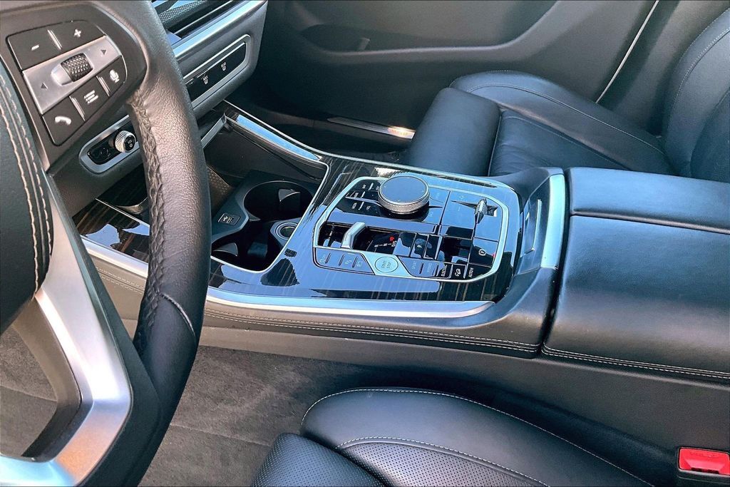2025 BMW X5 xDrive50e OR